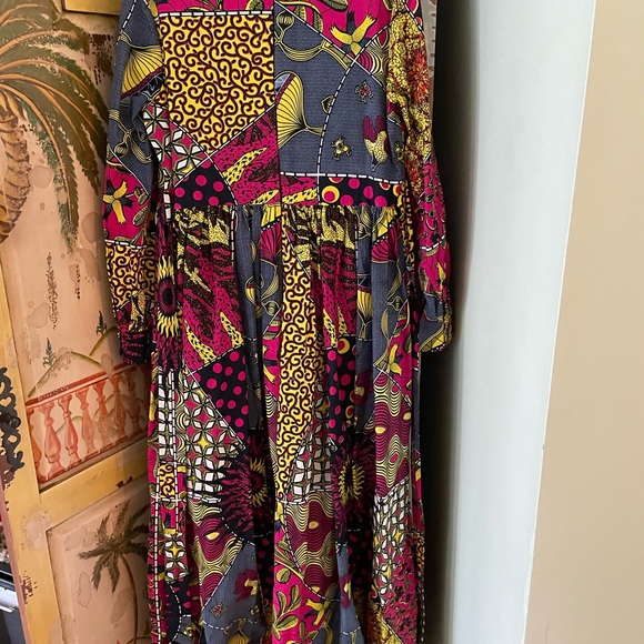 Dress/African - Picture 9 of 16